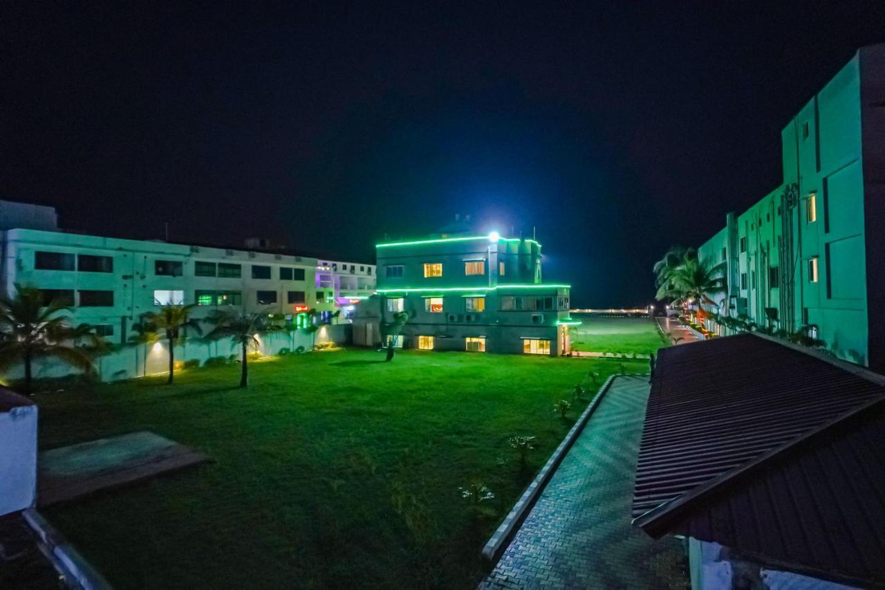 Silver Sand Eco Resort !! Beachfront !! With Biggest Pool And Huge Open Area !! Ideal For Weddings !! Couple Friendly !! マンダーマニ エクステリア 写真