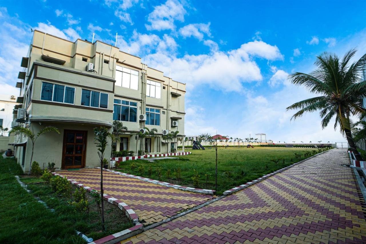 Silver Sand Eco Resort !! Beachfront !! With Biggest Pool And Huge Open Area !! Ideal For Weddings !! Couple Friendly !! マンダーマニ エクステリア 写真