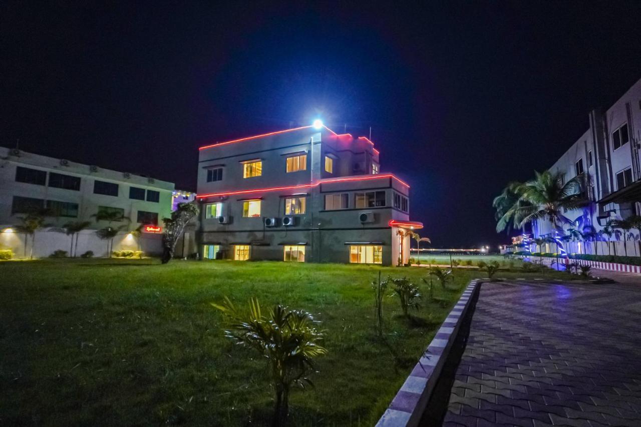 Silver Sand Eco Resort !! Beachfront !! With Biggest Pool And Huge Open Area !! Ideal For Weddings !! Couple Friendly !! マンダーマニ エクステリア 写真